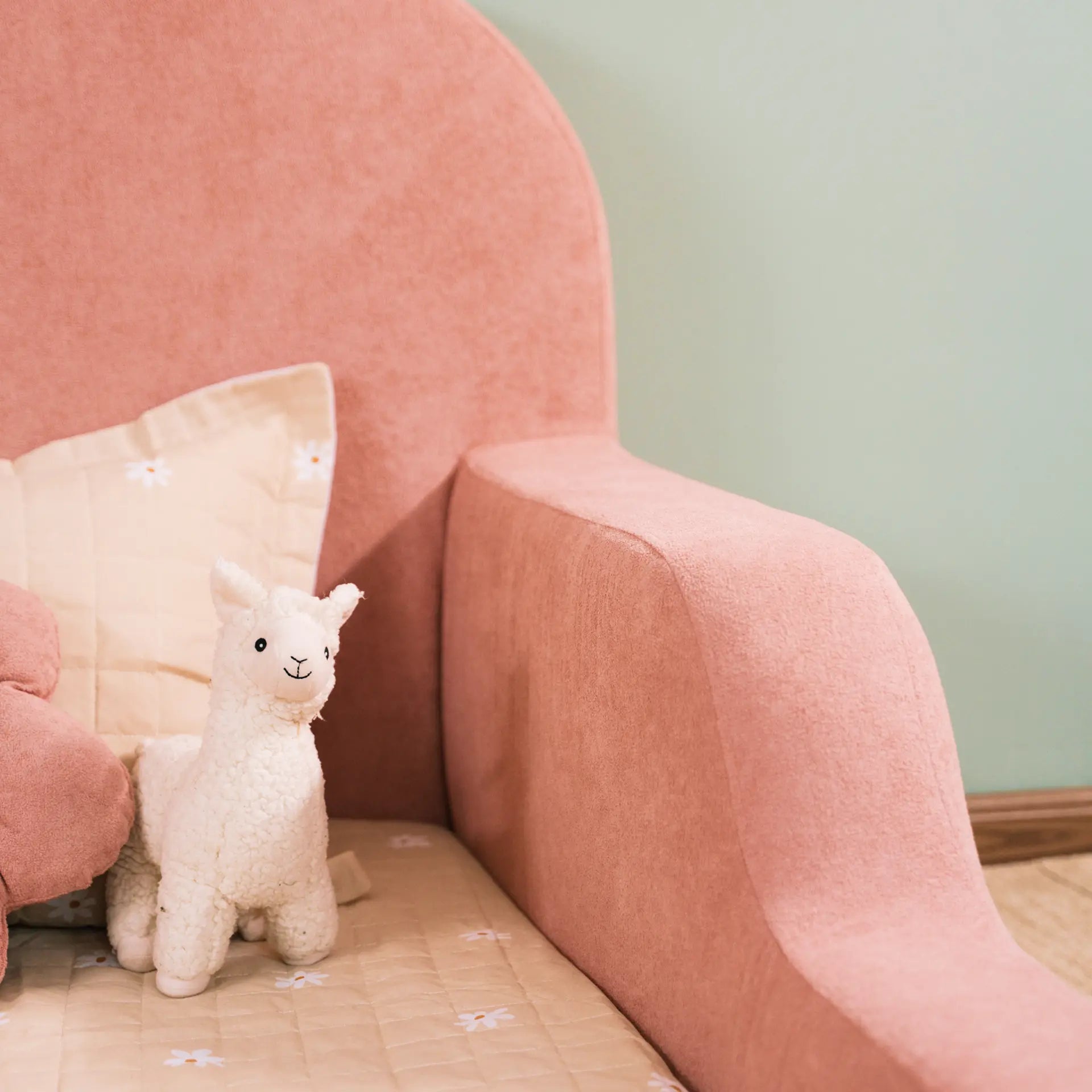 The Little Duck — Montessori-Inspired Toddler Floor Bed - Pink