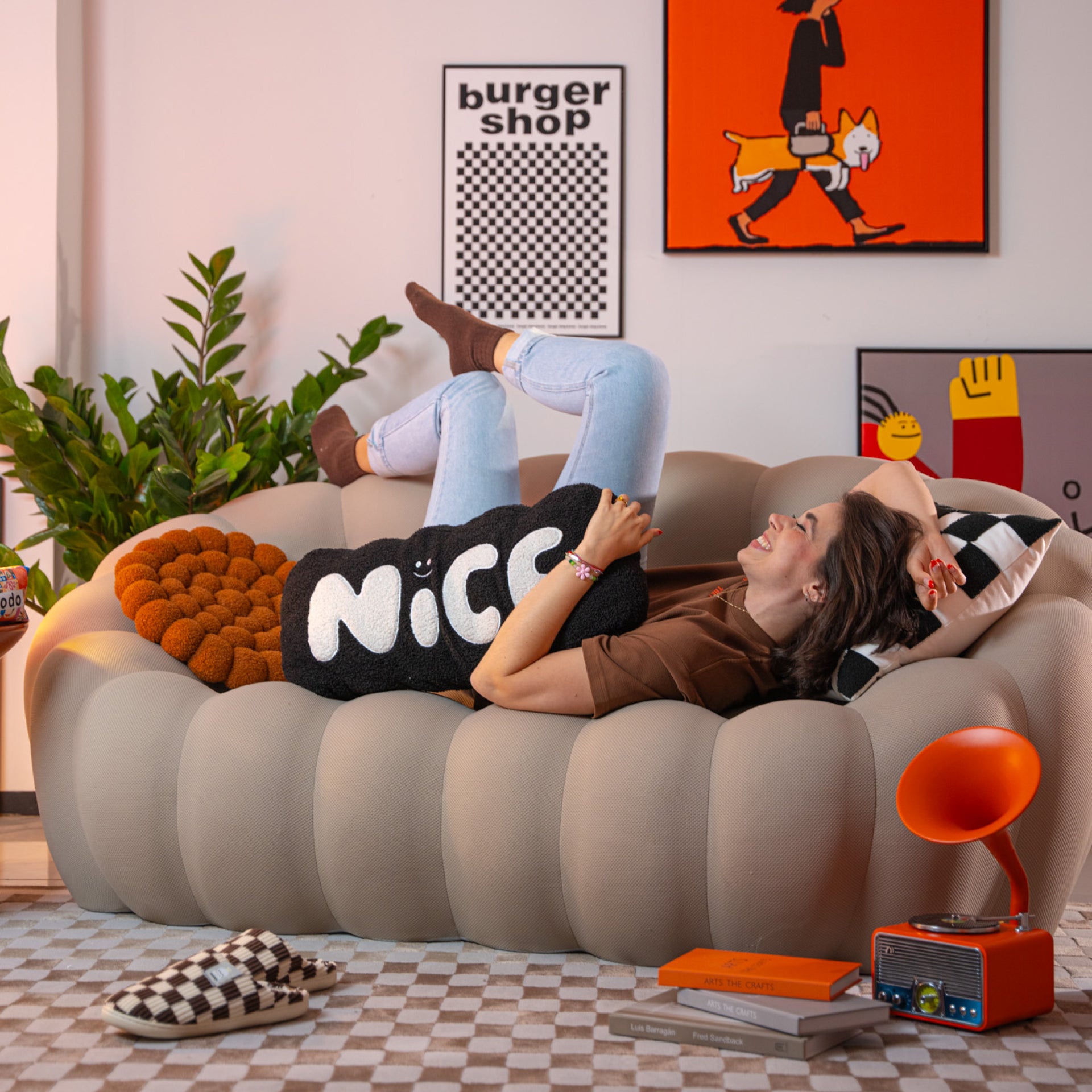 The growing sofa cosmo 3 seat in Boucle - Linen