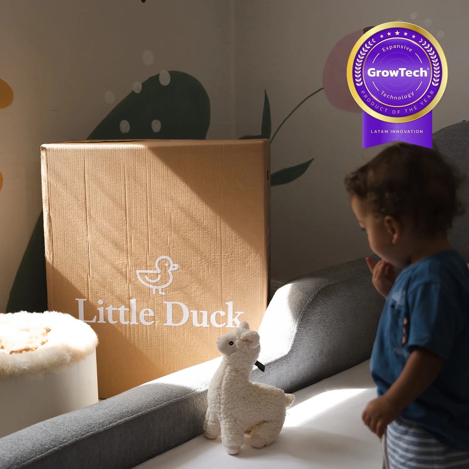The Little Duck — Montessori-Inspired Toddler Floor Bed - Linen