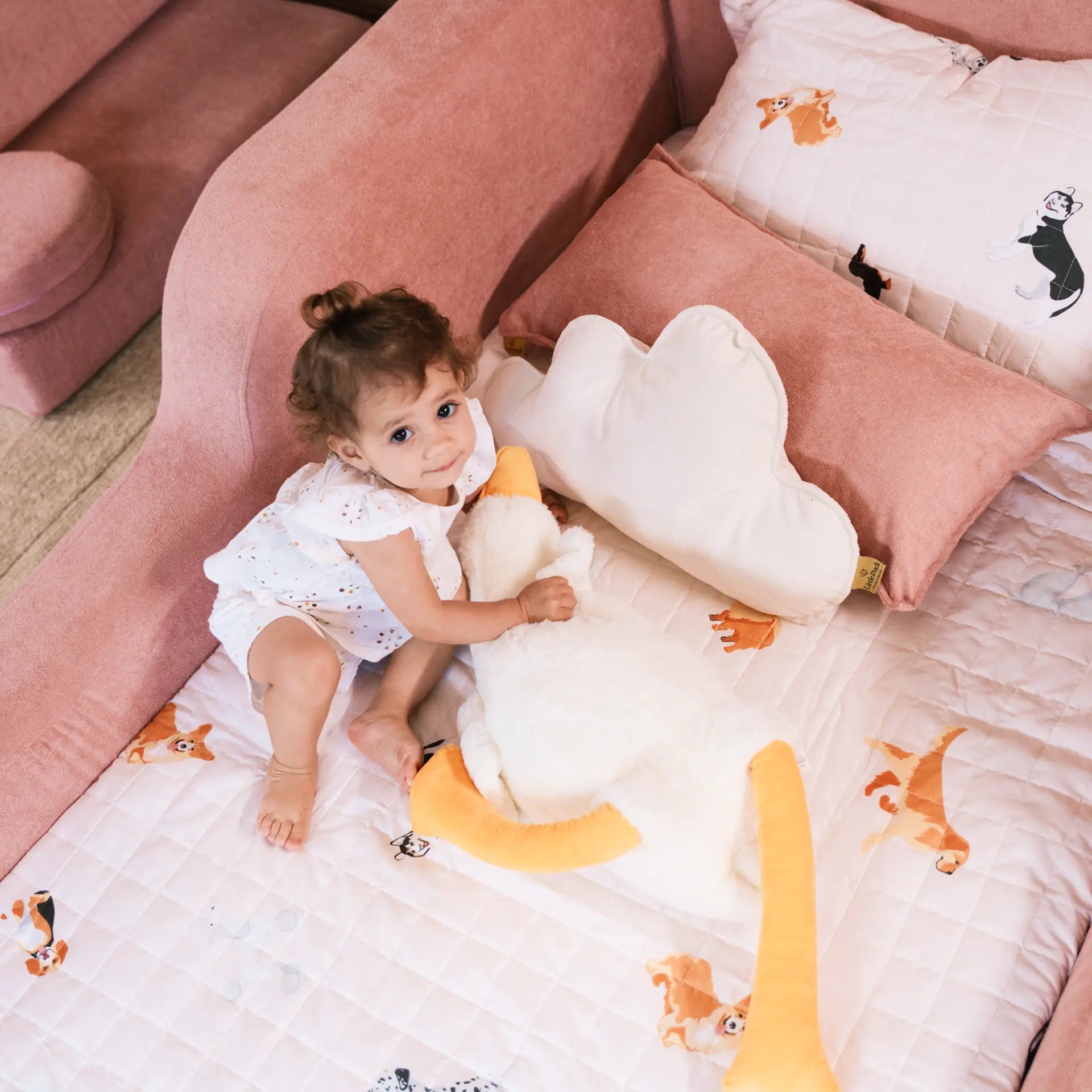 The Little Duck — Montessori-Inspired Toddler Floor Bed - Pink