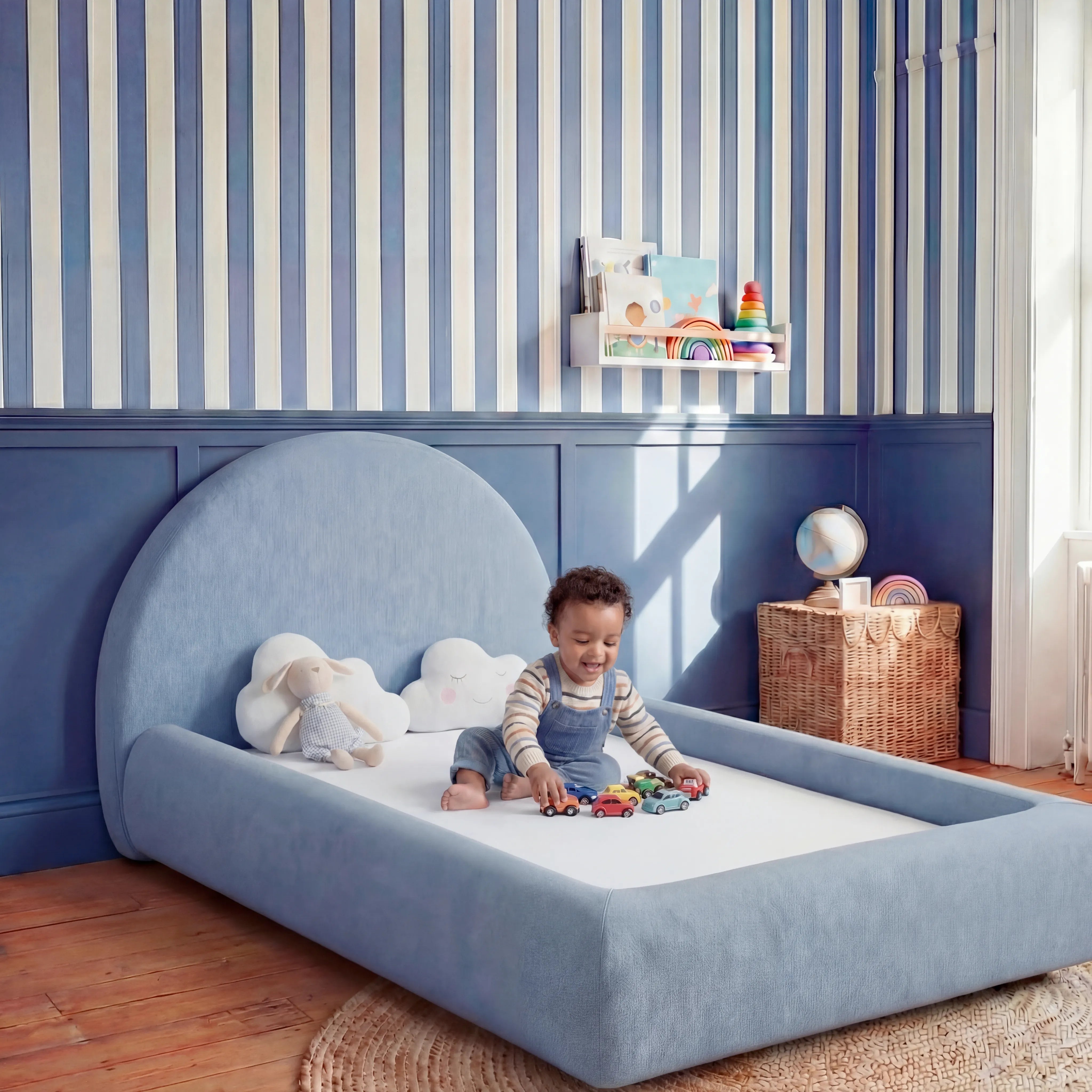 Little Duck Montessori Bed Sun - Light Blue